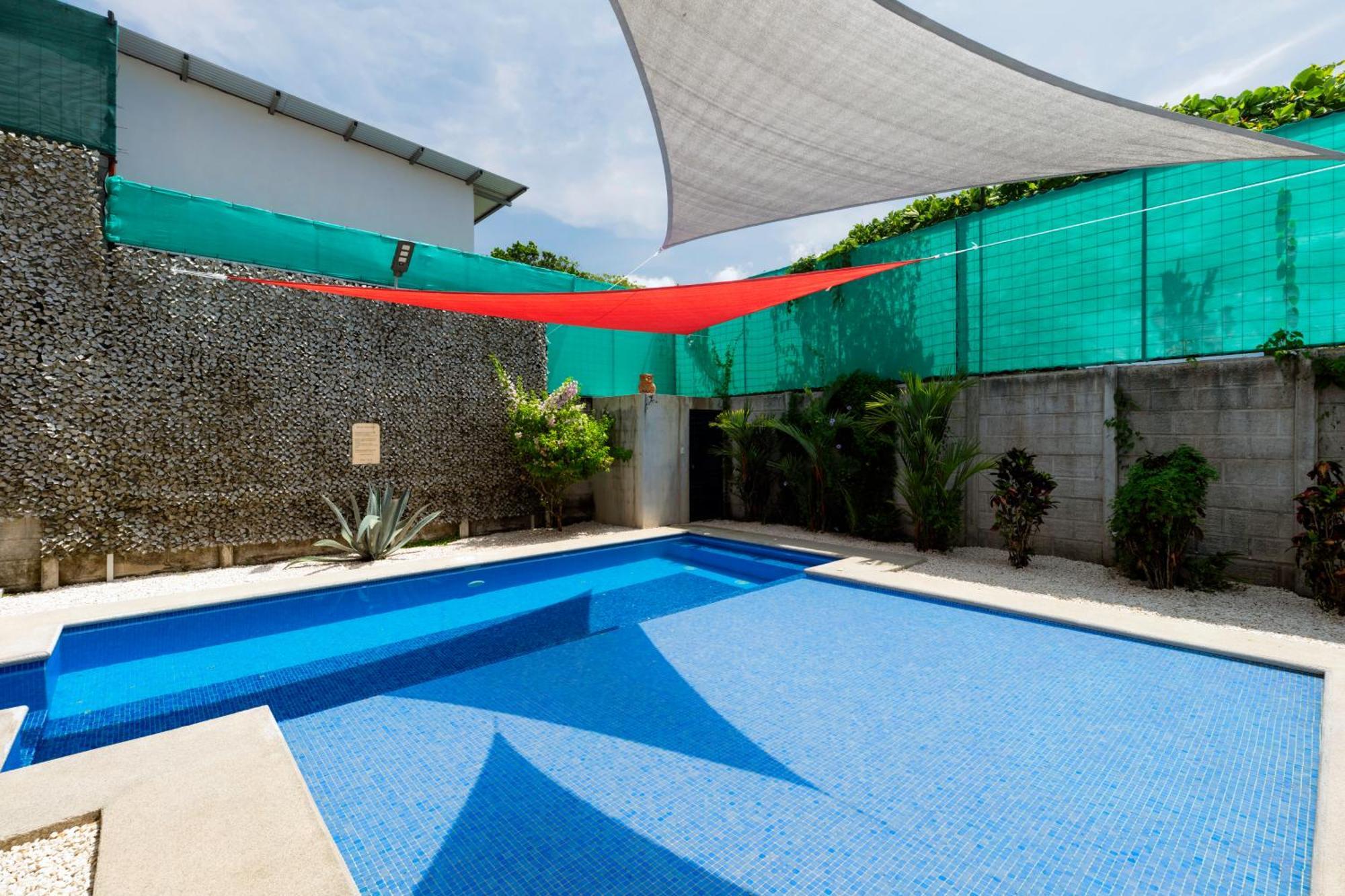 Private Home With Resort Style Swimming Pool Jaco Exterior photo