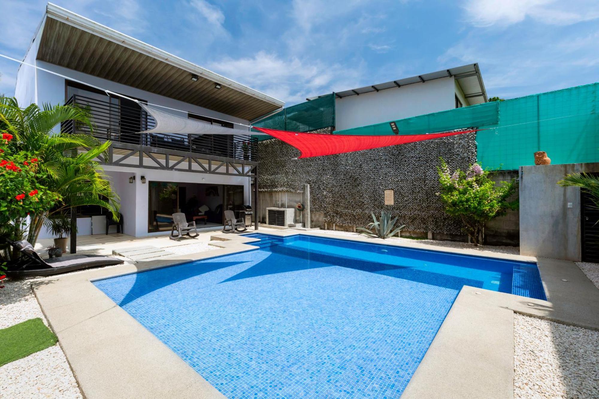 Private Home With Resort Style Swimming Pool Jaco Exterior photo